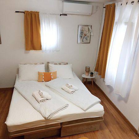 Ljubovic Apartman Ποντγορίτσα Εξωτερικό φωτογραφία