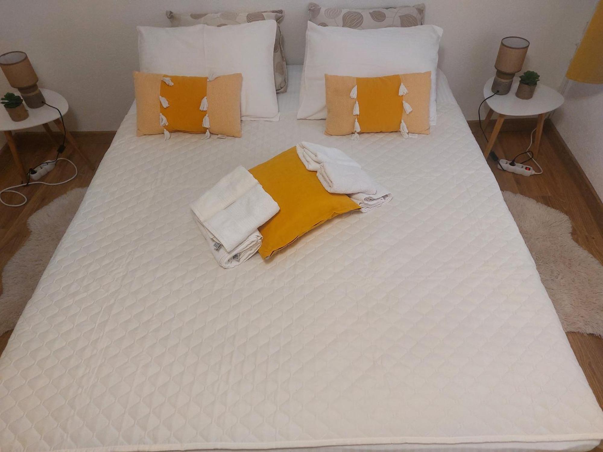 Ljubovic Apartman Ποντγορίτσα Εξωτερικό φωτογραφία